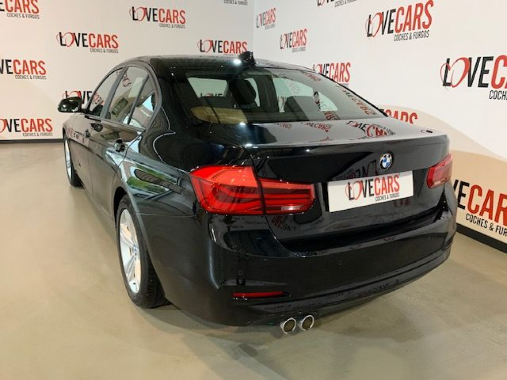 BMW SERIE 3 320D BERLINA PACK M 163 de segunda mano