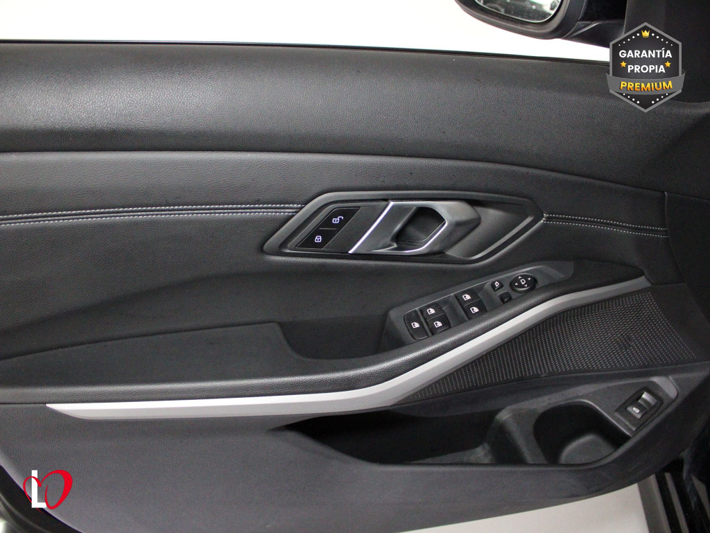 BMW SERIE 3 TOURING 318 D AUTO. ADVANGARDE 150 de segunda mano