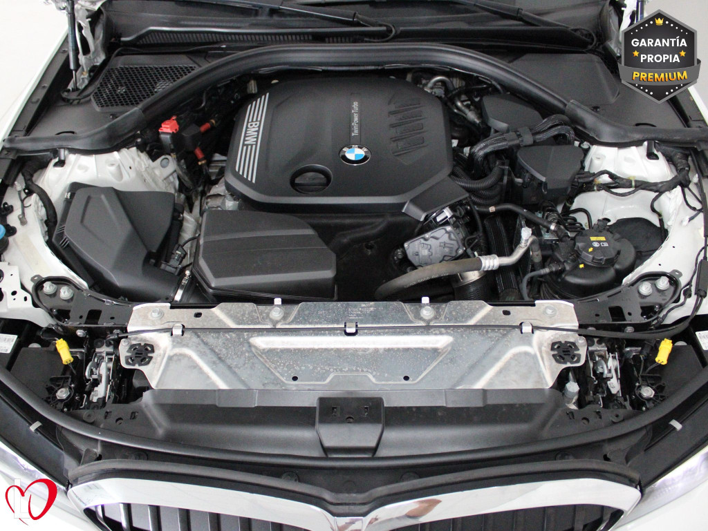 BMW SERIE 3 TOURING 318D 6V LIVE 150 de segunda mano