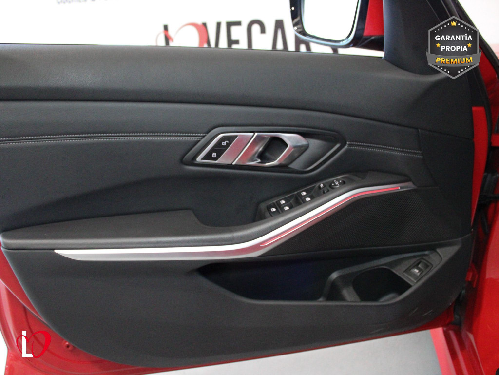 BMW SERIE 3 TOURING 320 D AUTO. PACK M 190 de segunda mano