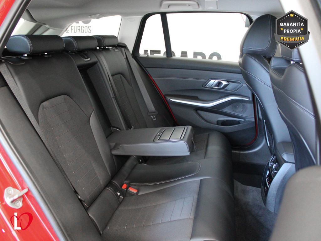 BMW SERIE 3 TOURING 320 D AUTO. PACK M 190 de segunda mano