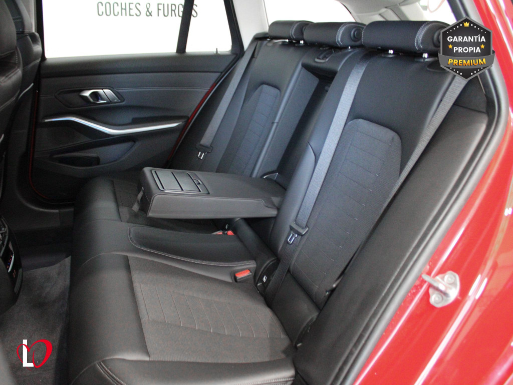 BMW SERIE 3 TOURING 320 D AUTO. PACK M 190 de segunda mano