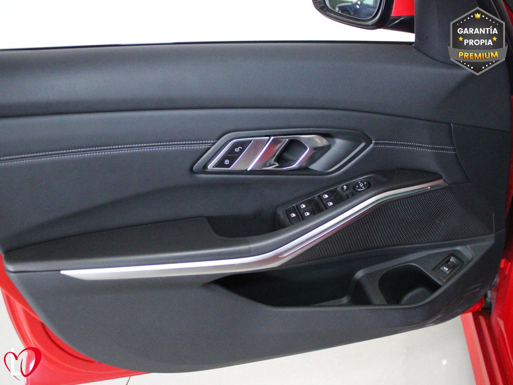 BMW SERIE 3 TOURING 320 D AUTO. PACK M 190 de segunda mano