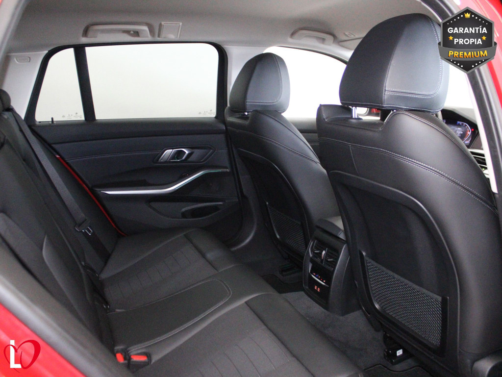 BMW SERIE 3 TOURING 320 D AUTO. PACK M 190 de segunda mano