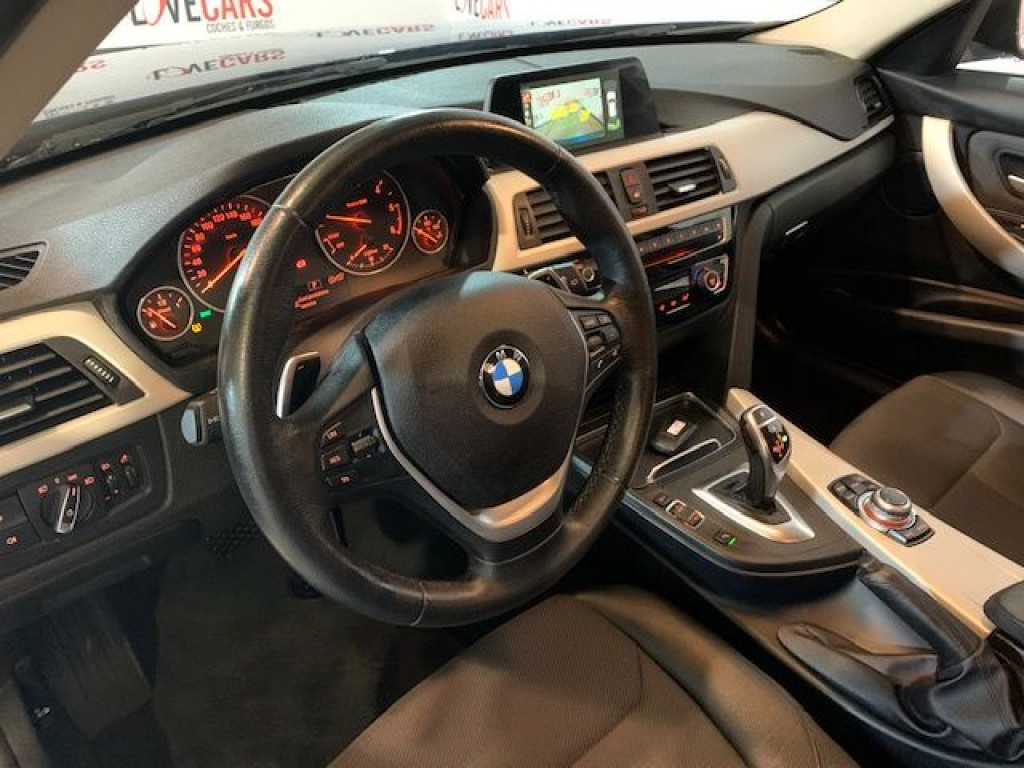 BMW SERIE 3 TOURING 320D AUTOM. ADVANTAGE 190 de segunda mano