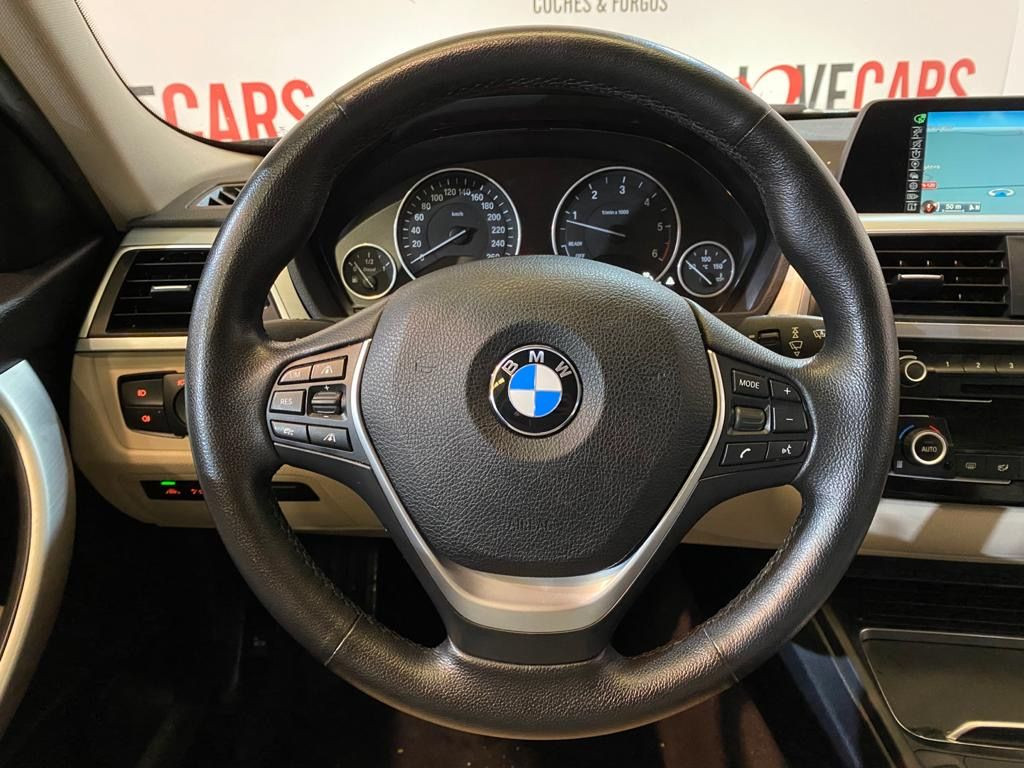 BMW SERIE 3 TOURING 320D AUTOM. XDRIVE LUXURY 187 de segunda mano