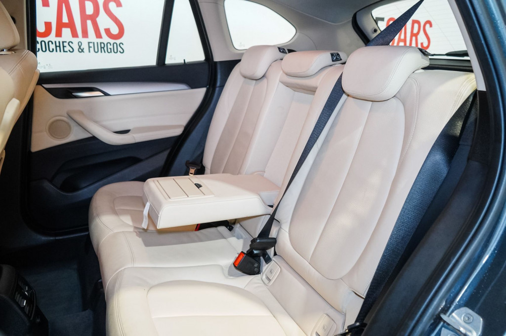 BMW X1 XDRIVE 18D AUTOM. DESIGN 150 de segunda mano