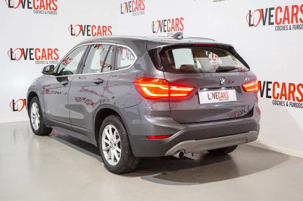 BMW X1 XDRIVE 18D AUTOM. DESIGN 150 de segunda mano