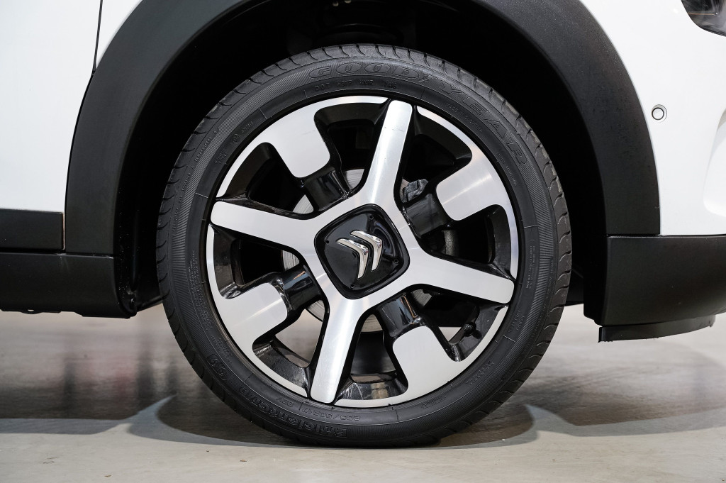 CITROEN C4 CACTUS BLUEHDI SHINE TECHO 100 de segunda mano