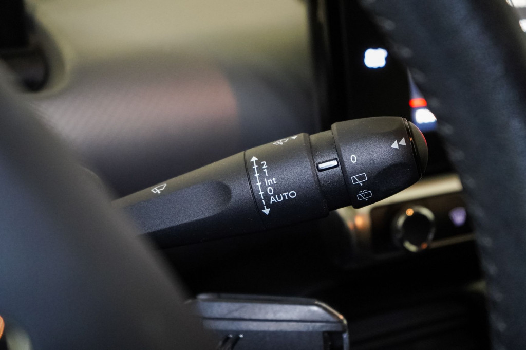 CITROEN C4 CACTUS BlueHDI S&S FEEL 6 VEL 100 de segunda mano