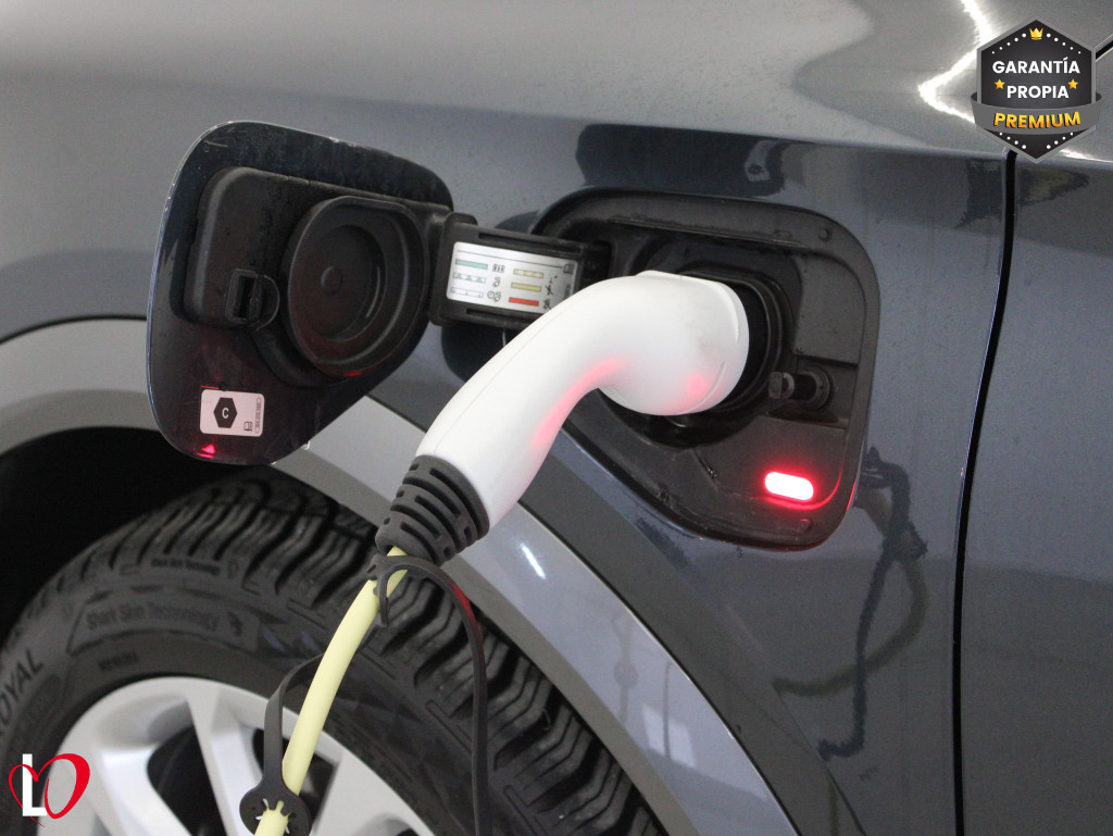 CUPRA FORMENTOR 1.4 E-HYBRID PLUG-IN 204 de segunda mano