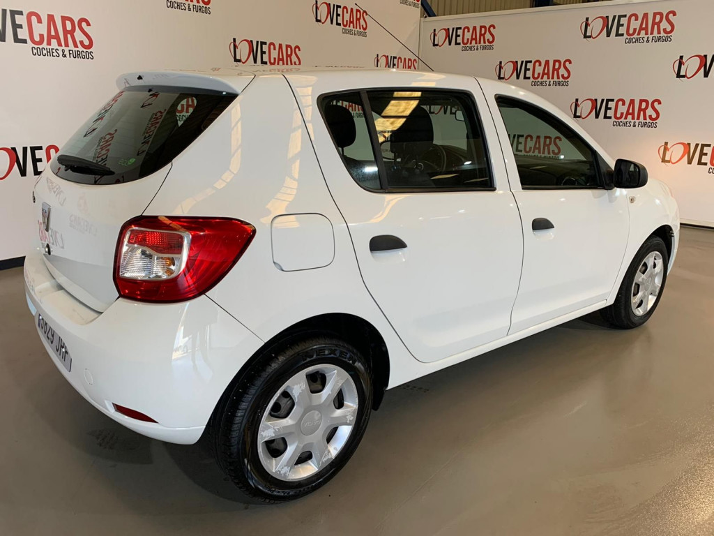 DACIA SANDERO 1.5 DCI de segunda mano