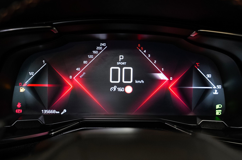 DS DS 7 CROSSBACK BLUEHDI AUTO PERFORMANCE TECHO 130 de segunda mano