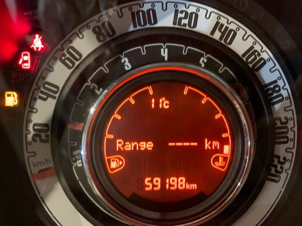 FIAT 500 1.2 LOUNGE 70CV de segunda mano