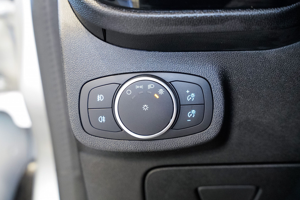 FORD FIESTA 1.5 TDCI COOL&CONNECT 85 de segunda mano