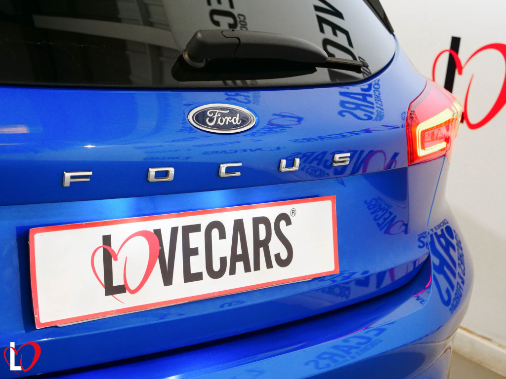 FORD FOCUS 1.5 ST LINE de segunda mano