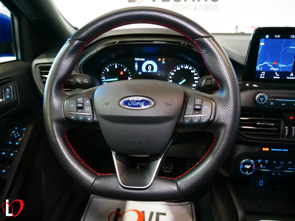FORD FOCUS 1.5 ST LINE de segunda mano