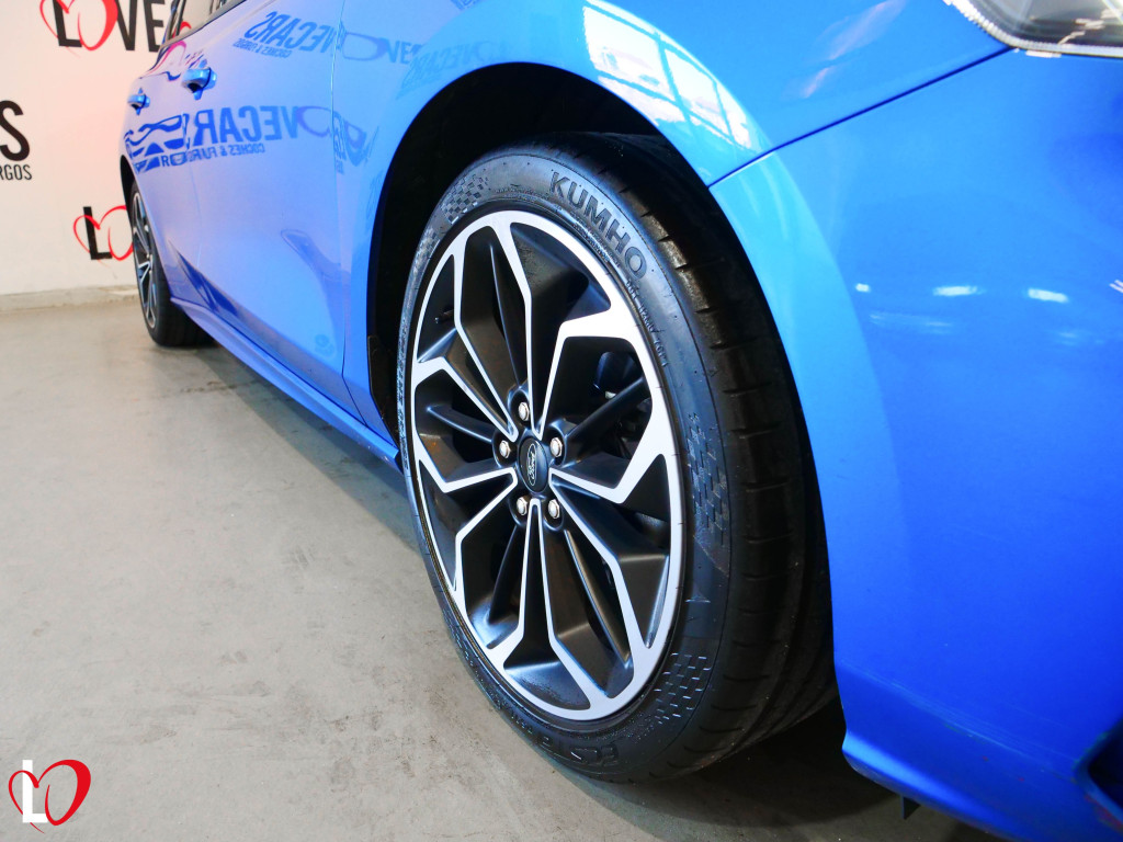 FORD FOCUS 1.5 ST LINE de segunda mano