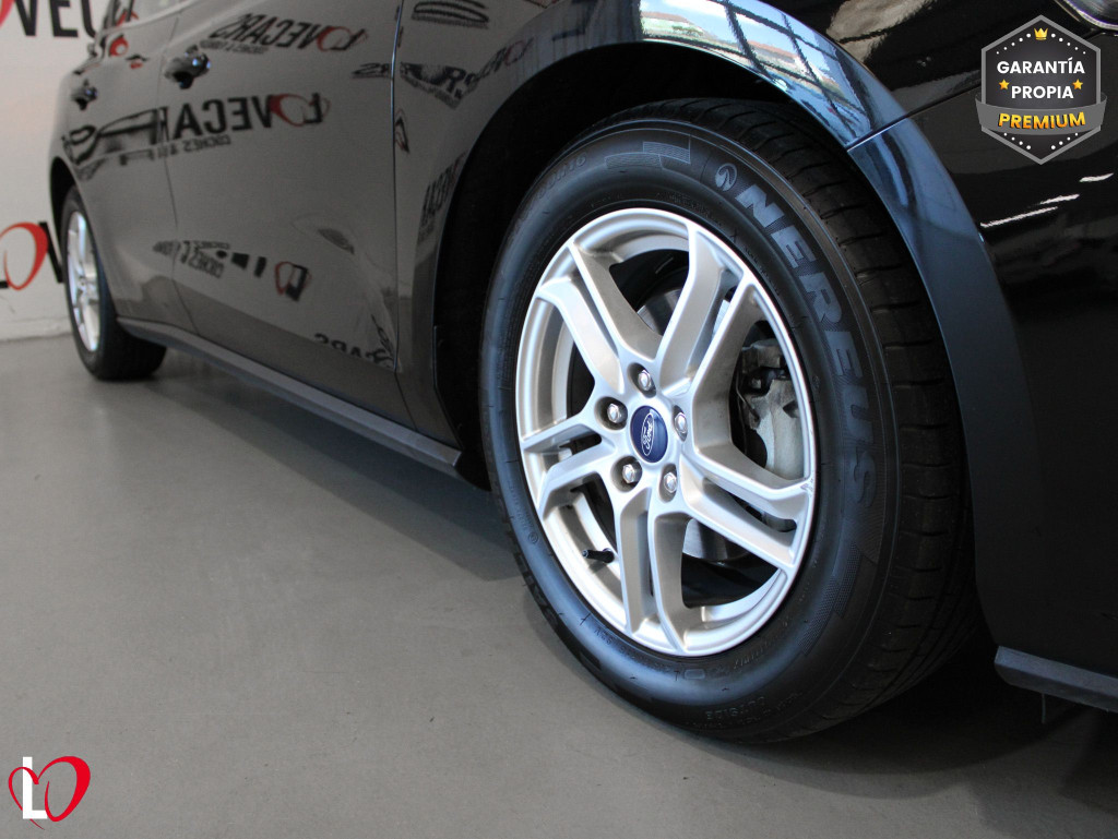 FORD FOCUS 1.5 TDCI ECOBLUE TREND + 6 VEL 120 de segunda mano
