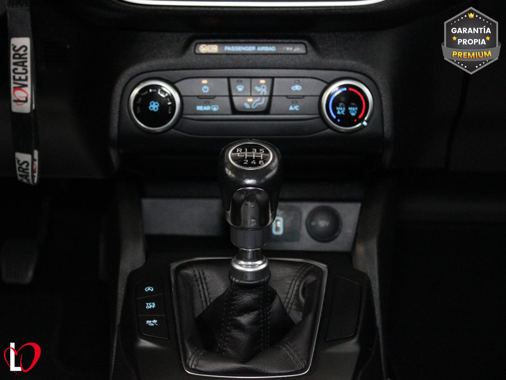 FORD FOCUS 1.5 TDCI ECOBLUE TREND + 6 VEL 120 de segunda mano