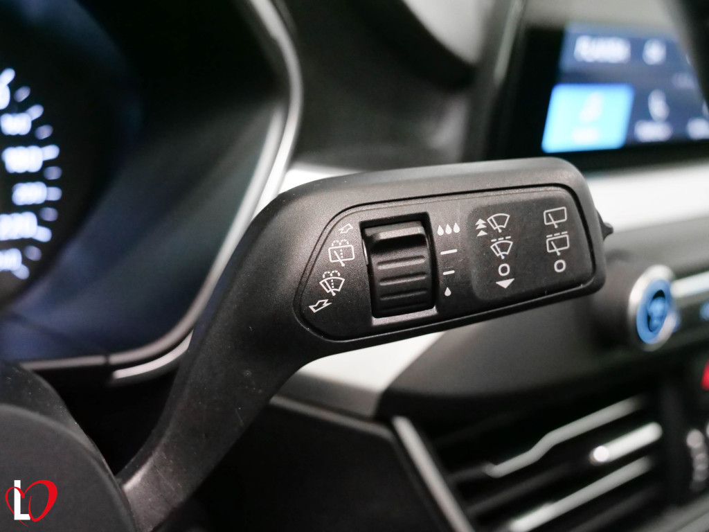 FORD FOCUS 1.5 TDCI ECOBLUE TREND+ 6 VEL 120 de segunda mano