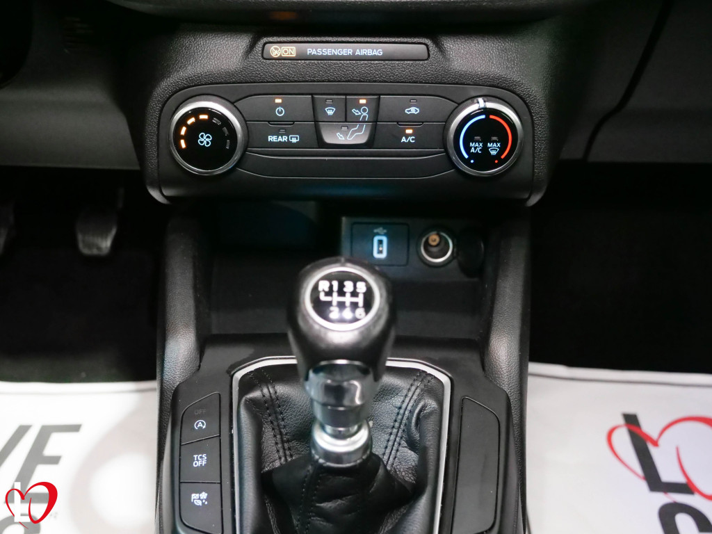 FORD FOCUS 1.5 TDCI ECOBLUE TREND+ 6 VEL 120 de segunda mano