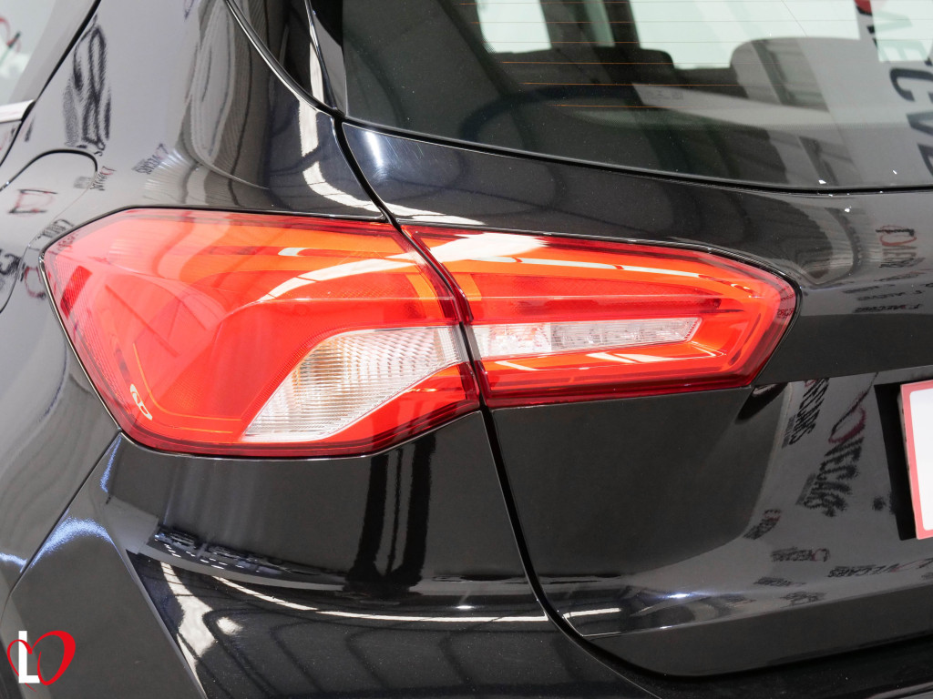 FORD FOCUS 1.5 TDCI ECOBLUE TREND+ 6 VEL 120 de segunda mano