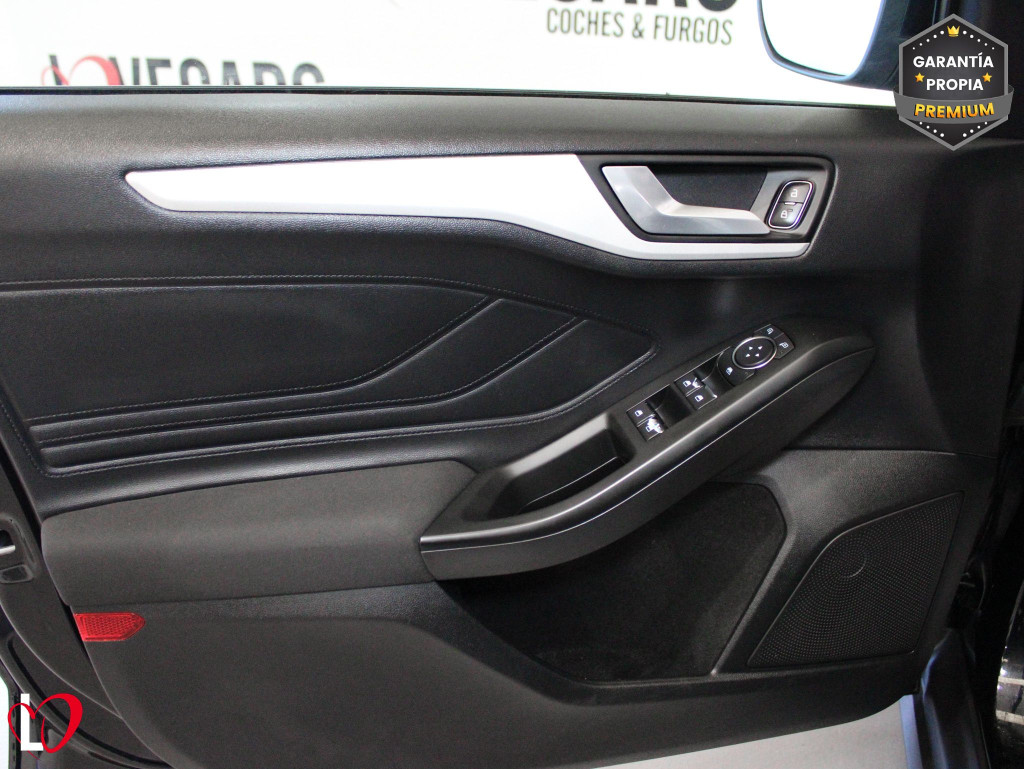 FORD FOCUS 1.5 TDCI ECOBLUE TREND + 6 VEL 120 de segunda mano
