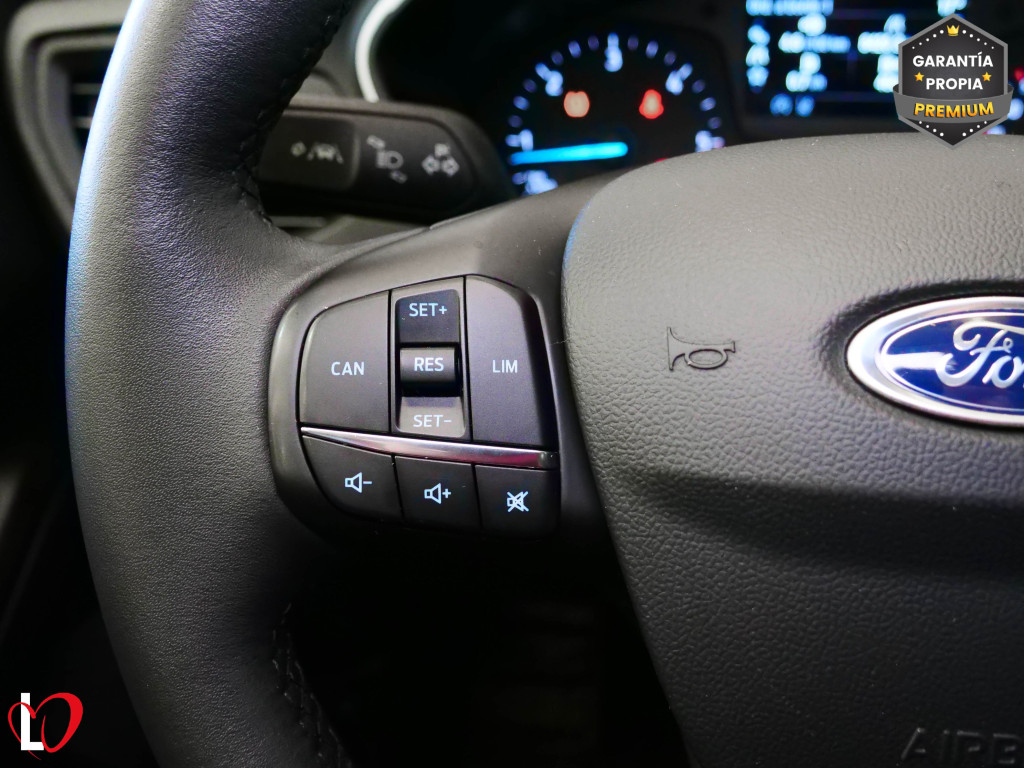 FORD FOCUS 1.5 TDCI ECOBLUE TREND 6 VEL 95 de segunda mano