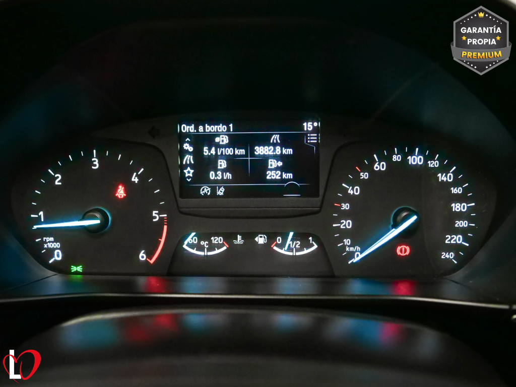 FORD FOCUS 1.5 TDCI ECOBLUE TREND EDITION 6 VEL 95 de segunda mano