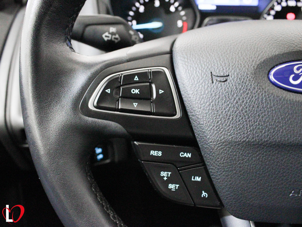 FORD FOCUS 1.5 TDCI TREND+ 6 VEL 120 de segunda mano