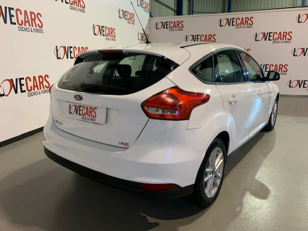 FORD FOCUS 1.5 TDCI TREND+ E6 120CV de segunda mano