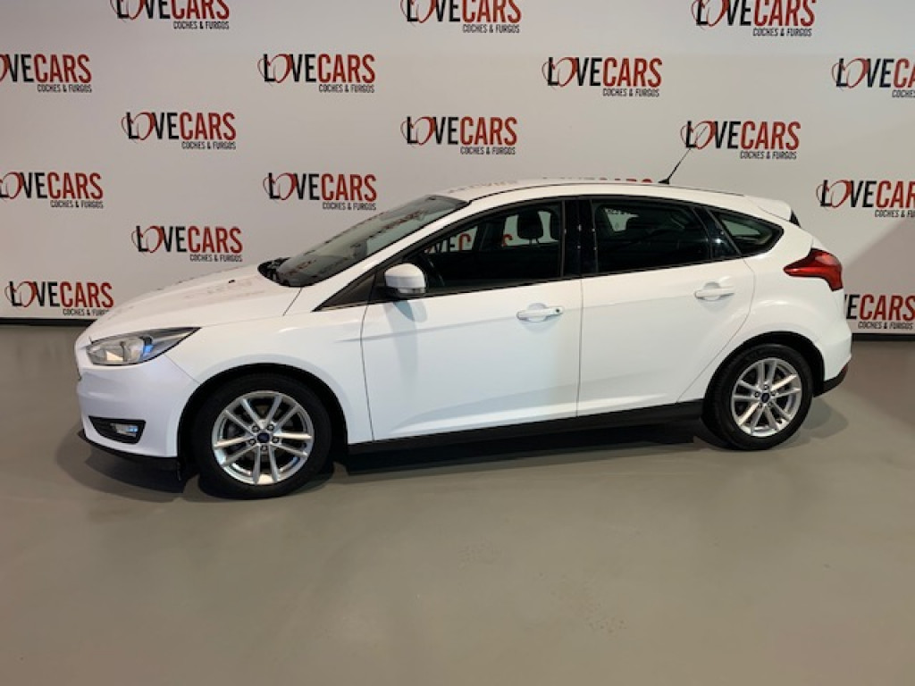 FORD FOCUS 1.5 TDCI TREND+ E6 120CV de segunda mano