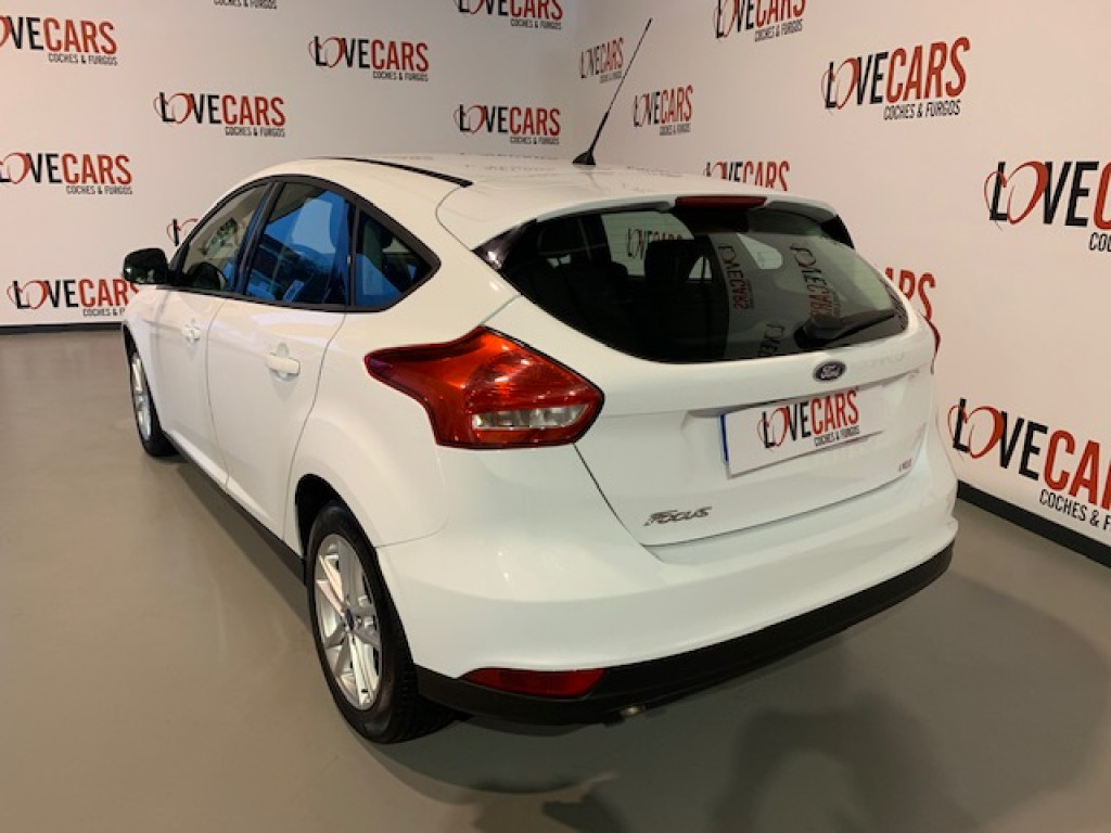 FORD FOCUS 1.5 TDCI TREND+ E6 120CV de segunda mano