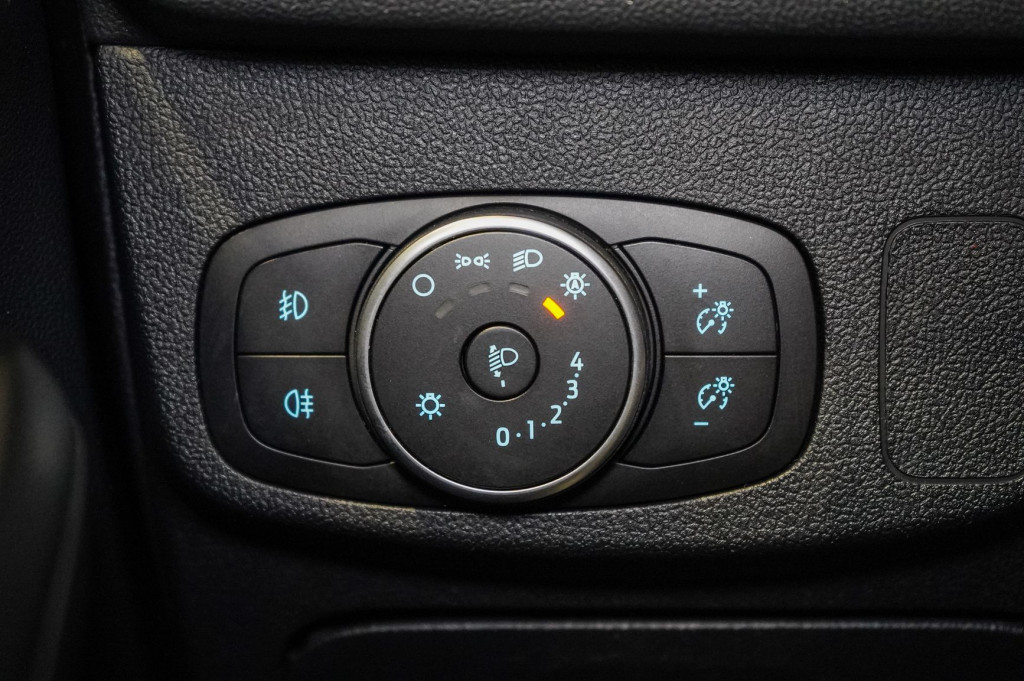 FORD FOCUS SPORTBR. 1.5 ECOBLUE COOL&CONNECT 95 de segunda mano