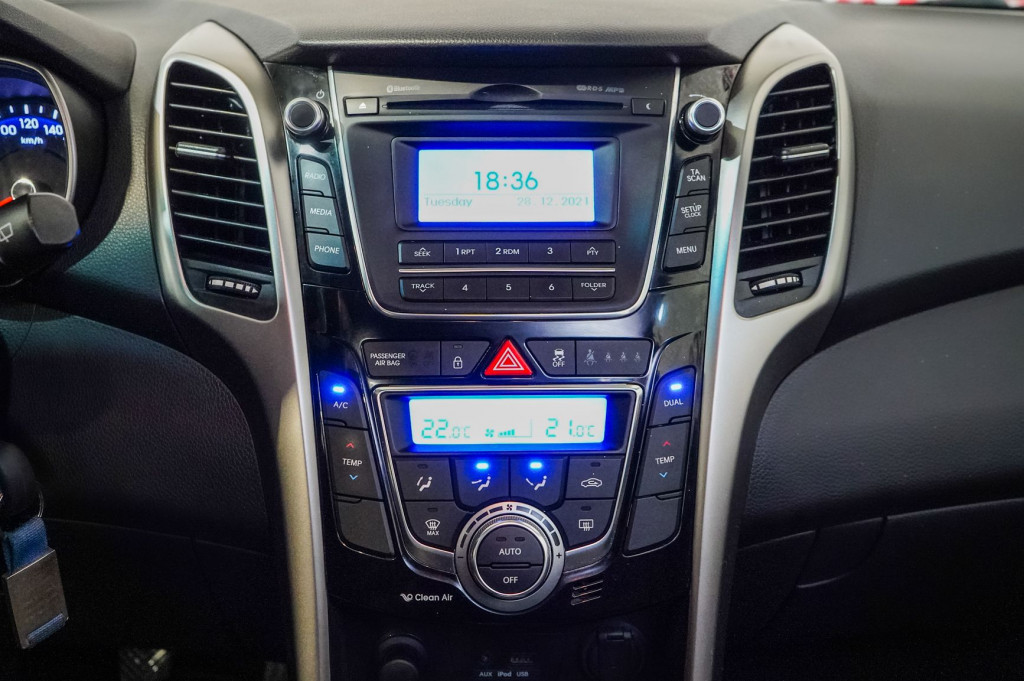 HYUNDAI I30 1.4 CRDI de segunda mano