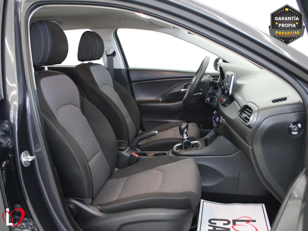 HYUNDAI i30 1.5 DPI ESSENCE 110 de segunda mano