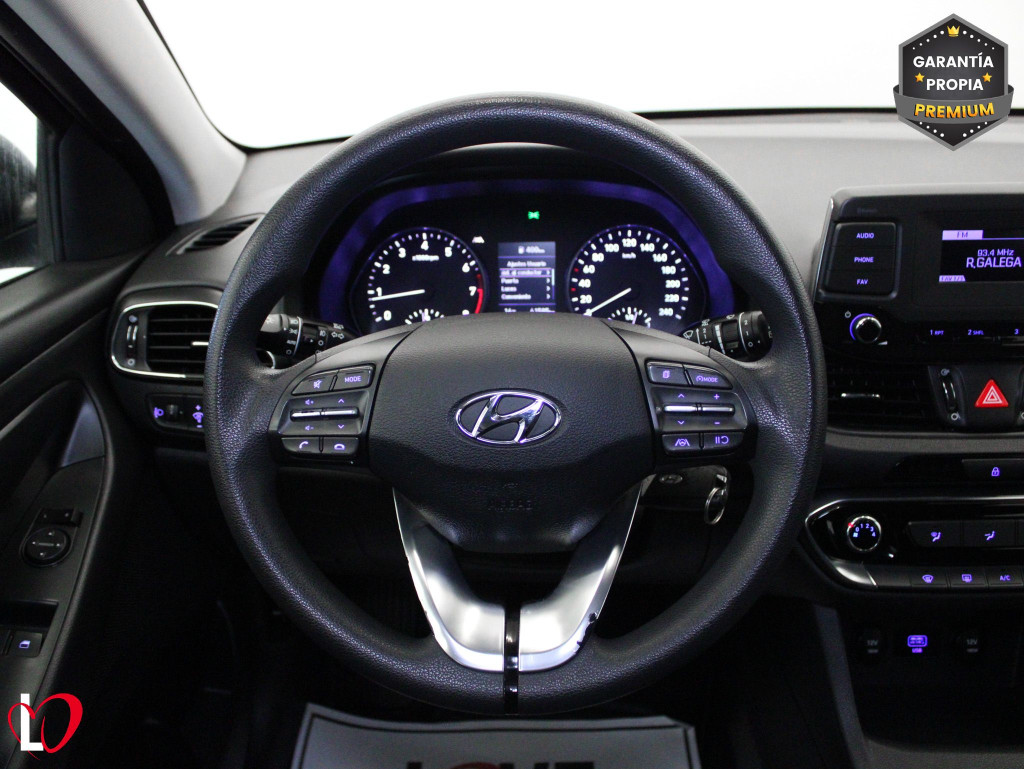 HYUNDAI i30 1.5 DPI ESSENCE 110 de segunda mano