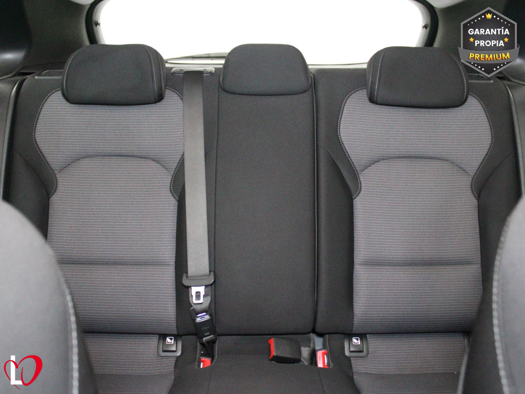 HYUNDAI i30 1.5 DPI ESSENCE 110 de segunda mano