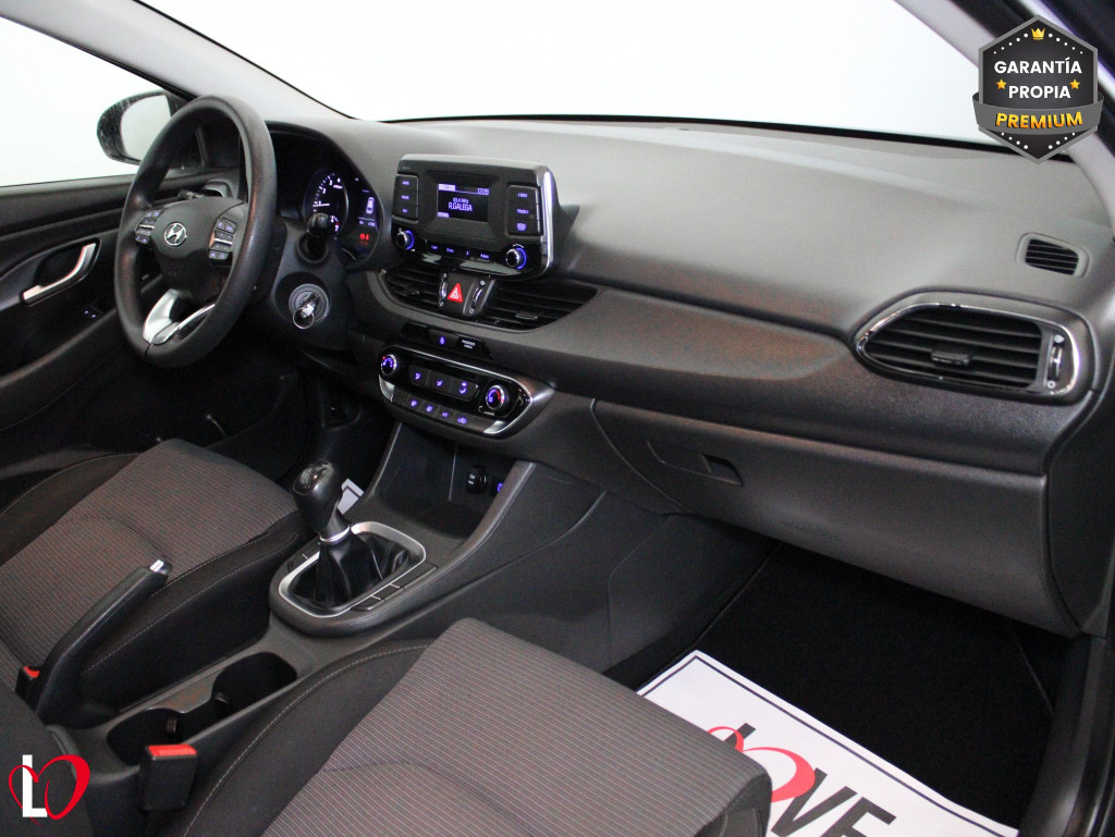 HYUNDAI i30 1.5 DPI ESSENCE 110 de segunda mano