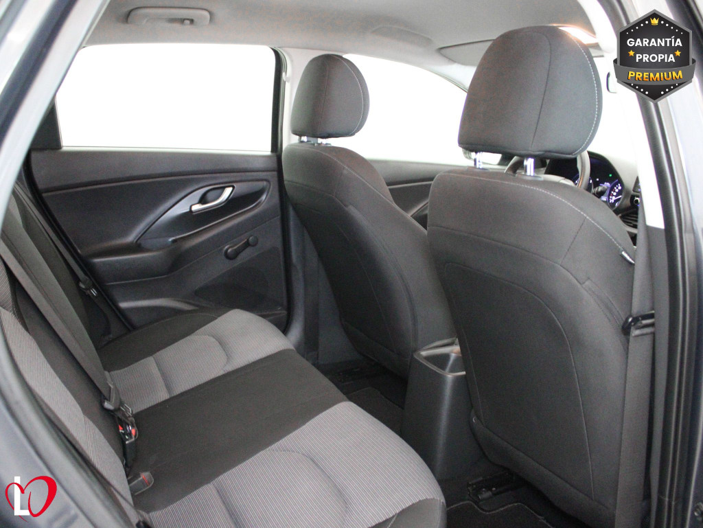 HYUNDAI i30 1.5 DPI ESSENCE 110 de segunda mano