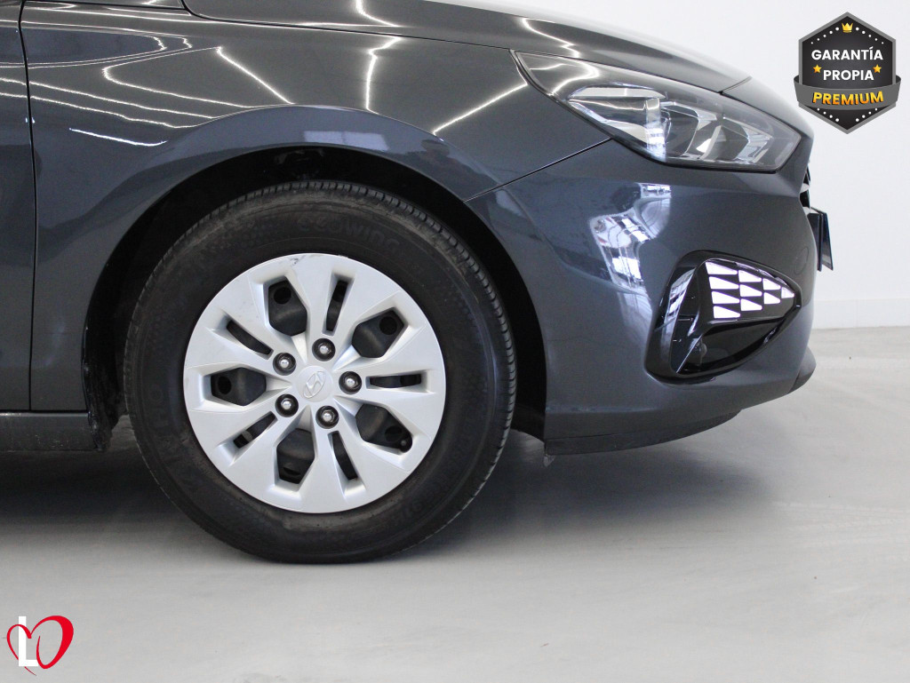 HYUNDAI i30 1.5 DPI ESSENCE 110 de segunda mano