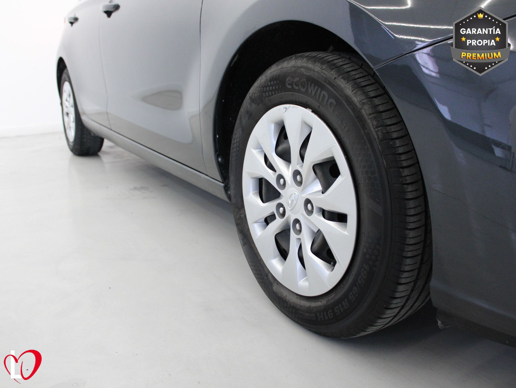 HYUNDAI i30 1.5 DPI ESSENCE 110 de segunda mano