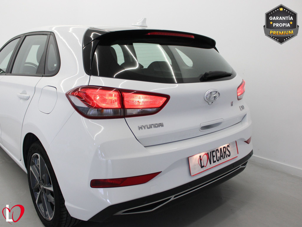 HYUNDAI I30 1.5 DPI KLASS SLX 6 VEL 110 de segunda mano