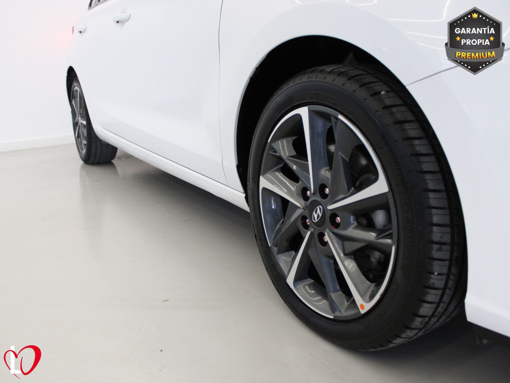 HYUNDAI I30 1.5 DPI KLASS SLX 6 VEL 110 de segunda mano