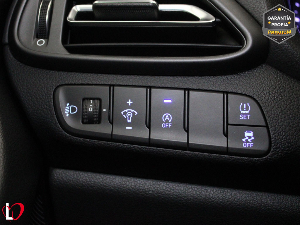 HYUNDAI I30 1.5 DPI KLASS SLX 6 VEL 110 de segunda mano