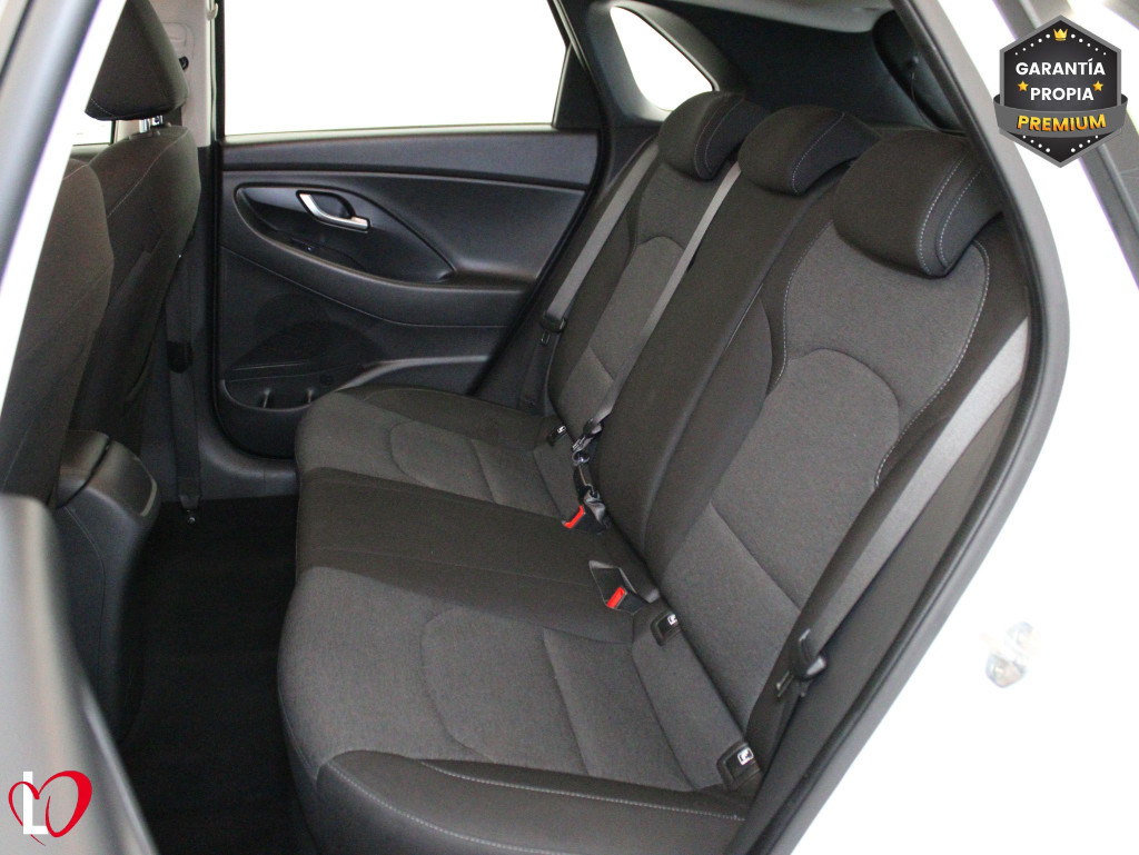 HYUNDAI I30 1.5 DPI KLASS SLX 6 VEL 110 de segunda mano