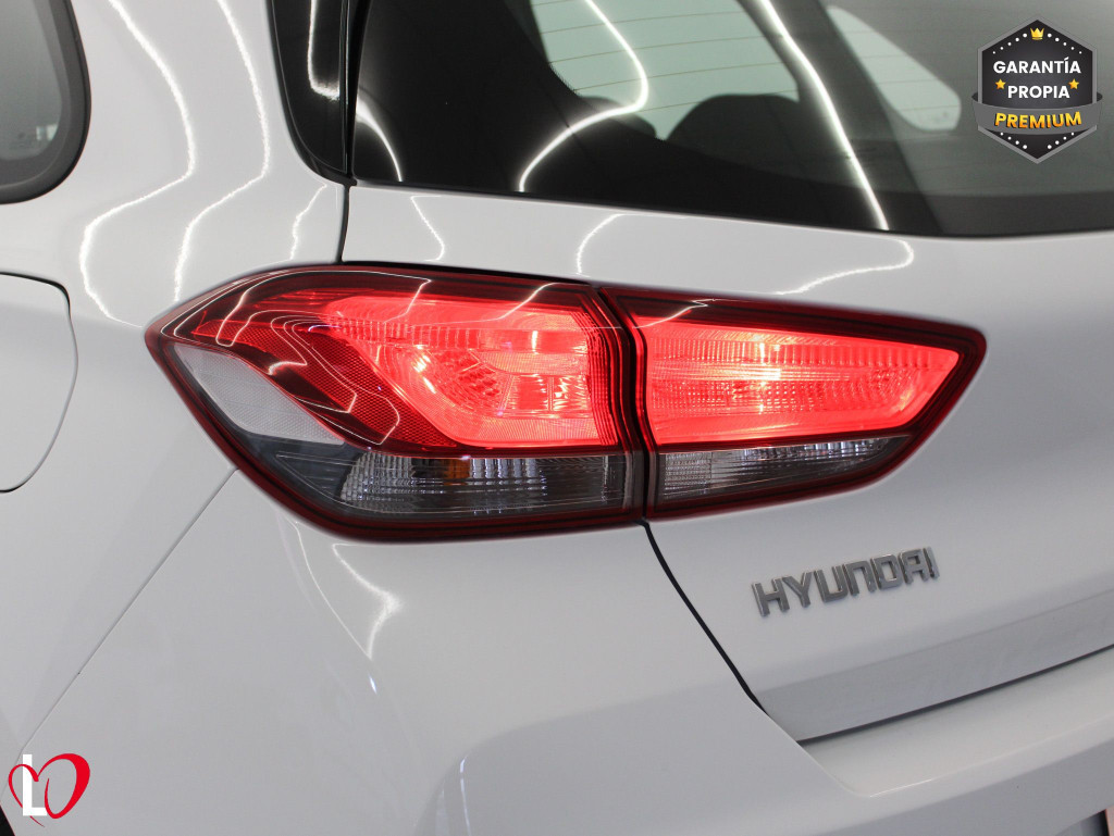 HYUNDAI I30 1.5 DPI KLASS SLX 6 VEL 110 de segunda mano