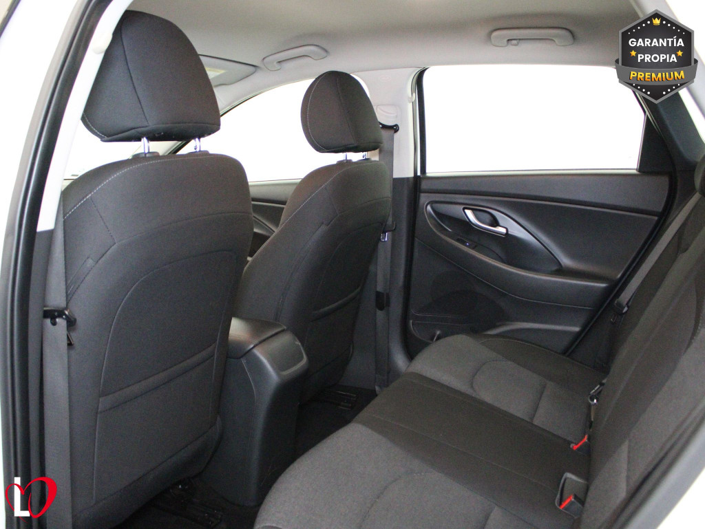 HYUNDAI I30 1.5 DPI KLASS SLX 6 VEL 110 de segunda mano