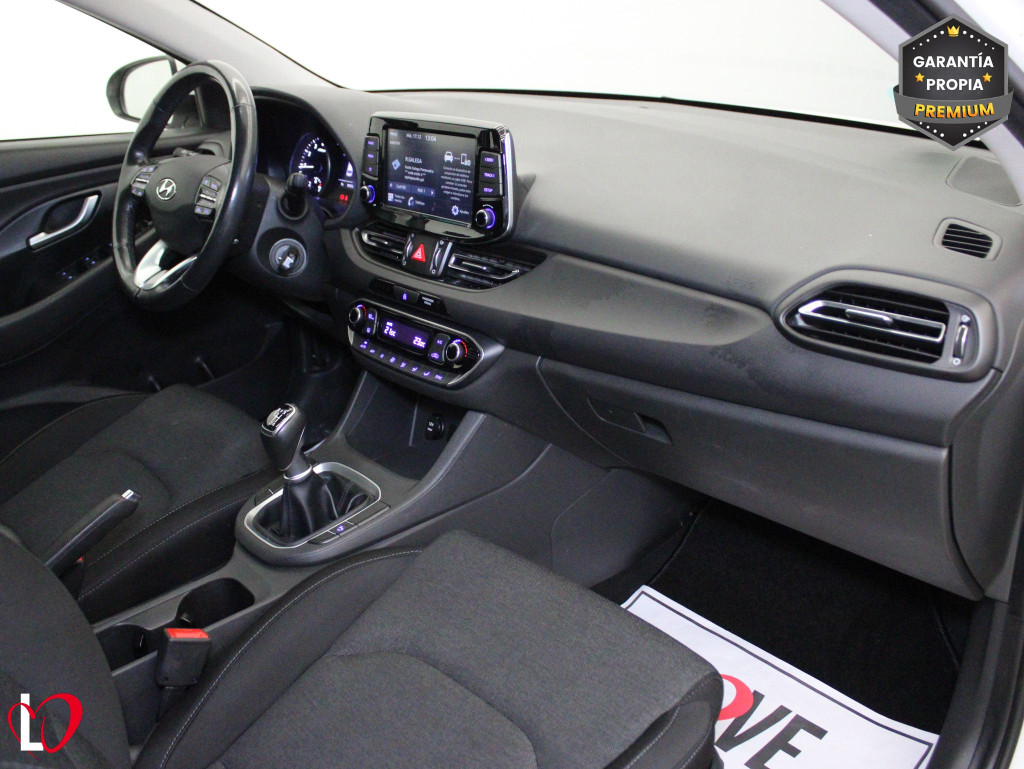 HYUNDAI I30 1.5 DPI KLASS SLX 6 VEL 110 de segunda mano